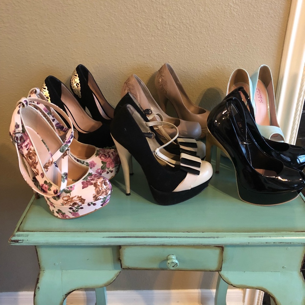 Pumps lot - Picture 2 of 8